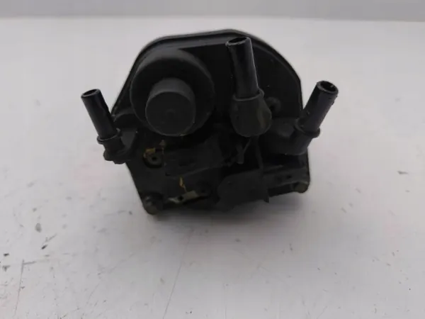 Filtro de combustible Citroen DS3 2010 OEM F026402862 image 4