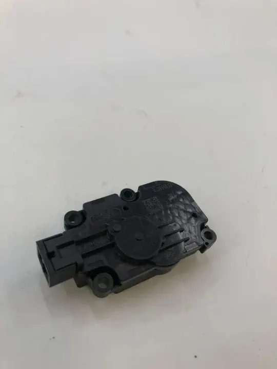 Válvula de calefacción OEM T53556CE para Peugeot J5 image 3