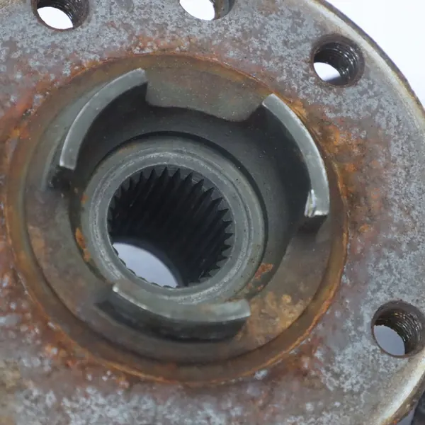 Audi Q7 4L Supporto Ruota Anteriore Destro 7L8407258C image 3