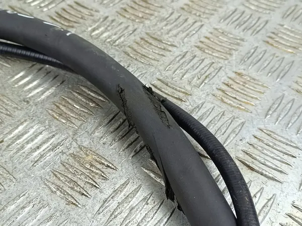 Câble de déverrouillage de frein à main Jeep Wrangler 2022 OEM FOB48777 image 4