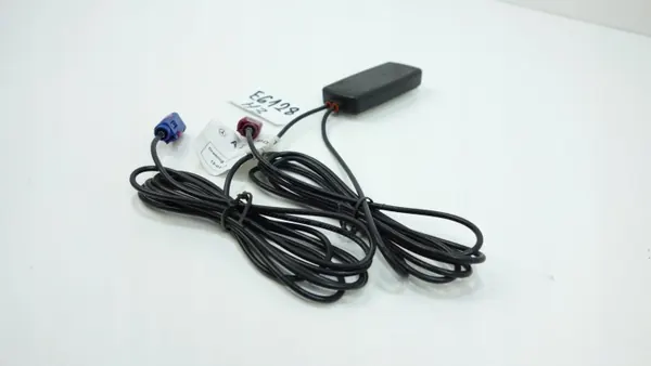 Module Antenne GPS/GSM Mercedes OEM A2139051010 image 3