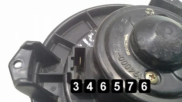 Toyota lämmityspuhallin OEM AM-346576 - Käytetty image 3