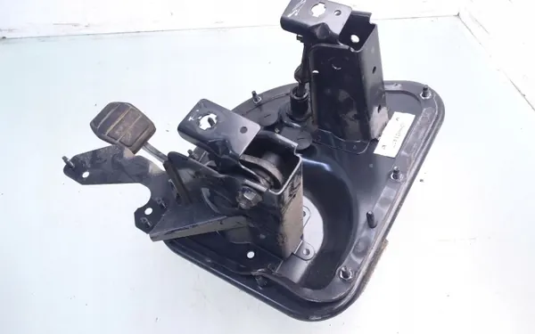 Renault Master II Jarrupoljin OEM 82200021477 image 4