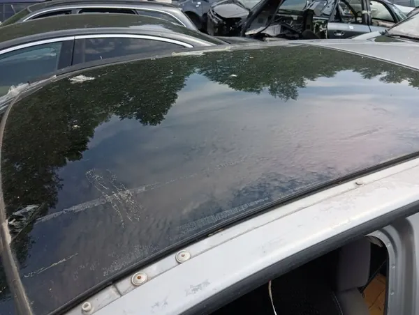 Gebrauchtes Nissan OE Glas-Schiebedach OEM AMD77525 image 2