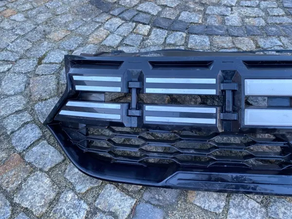 Grille avant Dacia Sandero III Stepway OEM 622540736R image 4