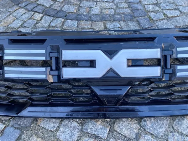 Grille avant Dacia Sandero III Stepway OEM 622540736R image 5