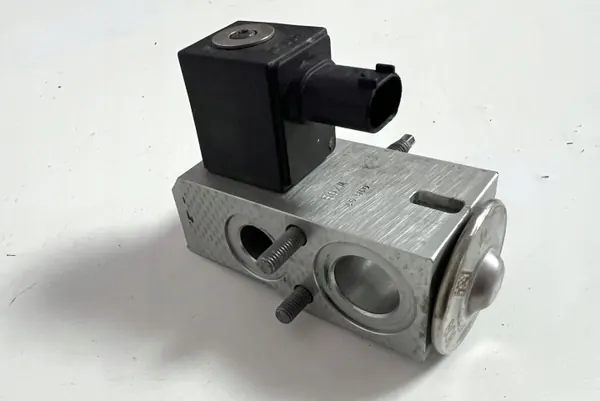 Válvula de expansão A/C BMW OEM 9394286 - Usado image 5