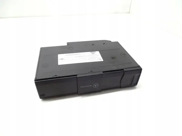 Mercedes CD-wisselaar OEM A2038703389 - Gebruikt image 2