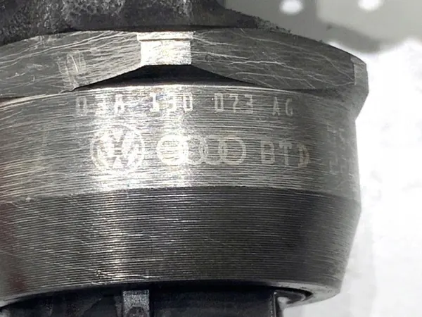 OEM 038130073AG pyyhkijäpumppusarja Seat Leon II image 4