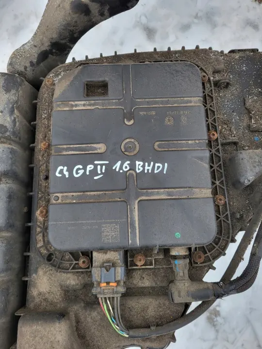 Tanque AdBlue OEM 9818559480 para Citroen Peugeot image 6