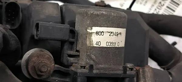Audi A8 S8 D3 standverwarming OEM 4E0265335 image 6