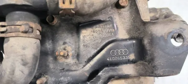 Audi A8 S8 D3 standverwarming OEM 4E0265335 image 9