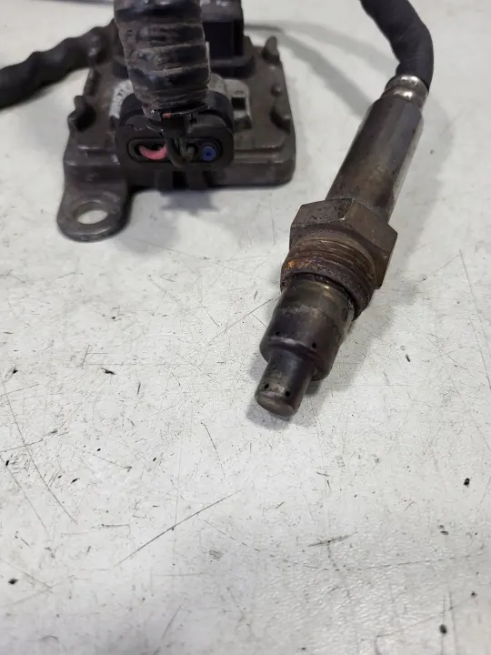 Sensor NOx OEM 227905444R para veículos diesel image 3