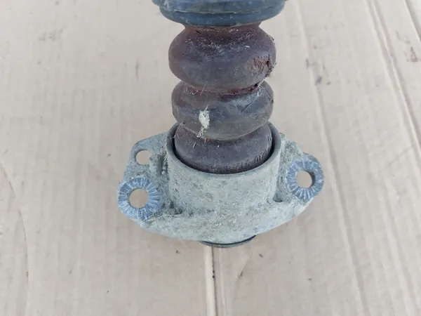 Ammortizzatore posteriore destro Seat Ibiza IV (6J,6P) 2009 OEM 6Q0513425 image 2