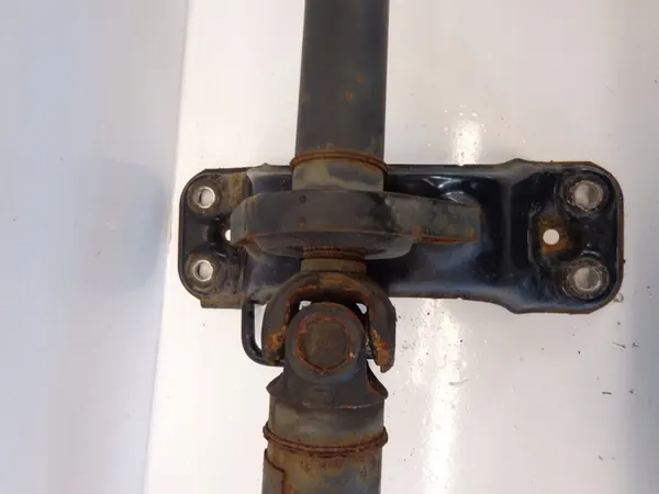 VOLVO XC70 2 II 2.4 D5 Drivaxel P30787840 image 4