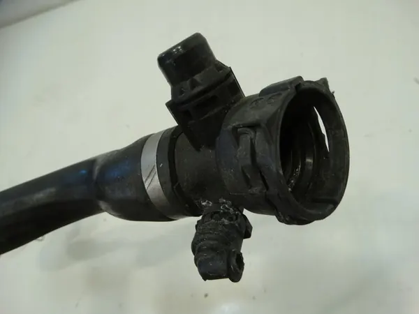 Manguera superior del radiador BMW F30 F31 image 9