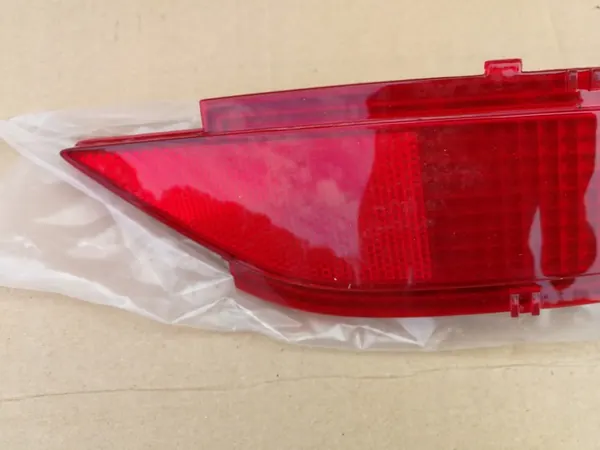 FORD FIESTA MK7 C-MAX MK2 Takapuskuri Heijastin Oikea 8A61-17A849-AB image 2