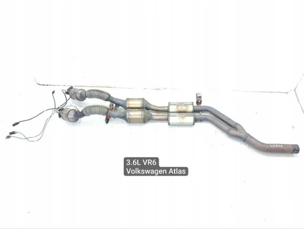 Catalyseur Volkswagen d'occasion OEM 3QF131690B image 2