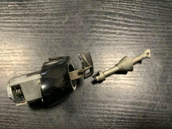 Insert de serrure BMW OEM GSD40125 pour Série 1 E81/E87 image 3