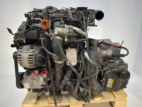 Motor 1.6 TDI 105CV OEM para VW Golf VI image 4