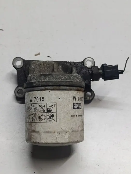 Base de Filtro de Aceite Volvo C30 OEM W7015 - Usado image 2