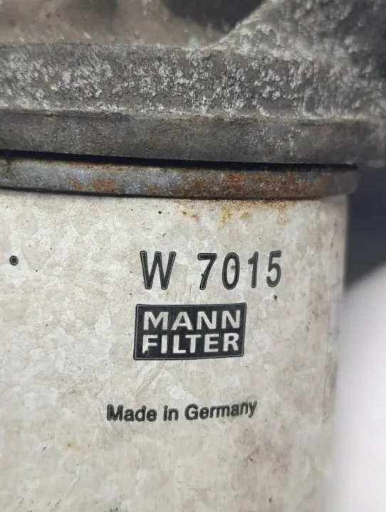 Base de Filtro de Aceite Volvo C30 OEM W7015 - Usado image 6