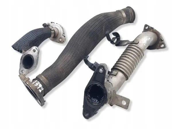 Land Rover Evoque II 2019 EGR-putki OEM AMD234089 image 2