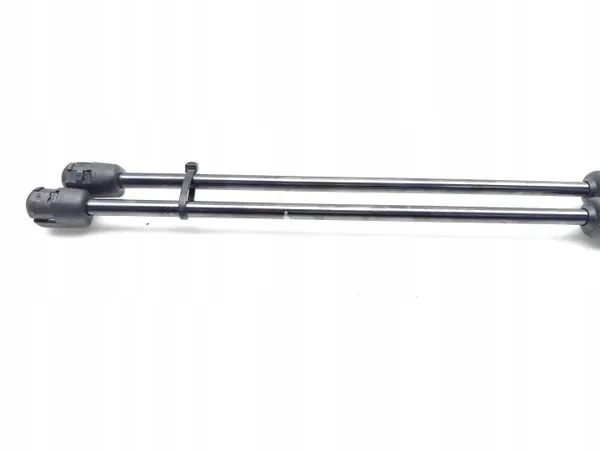 Set de vérin à gaz Skoda Scala OEM 657827550B (2019-2025) image 6