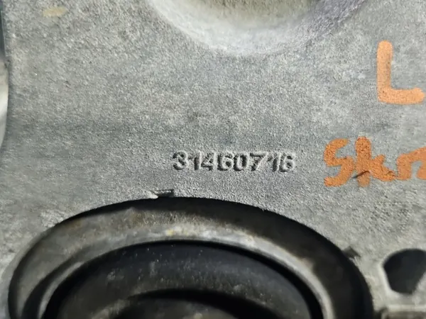 Support de boîte Volvo 31460716 pour S90 II 2.0T image 3