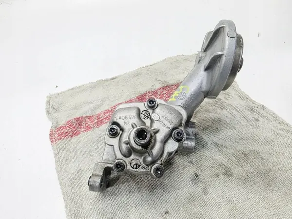 Audi OE 059115105AG Oliepomp - Gebruikt image 3