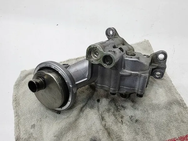 Audi OE 059115105AG Oliepomp - Gebruikt image 7