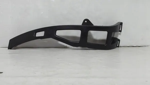 Supporto paraurti anteriore destro Mercedes CLA W117 AMG OEM image 2