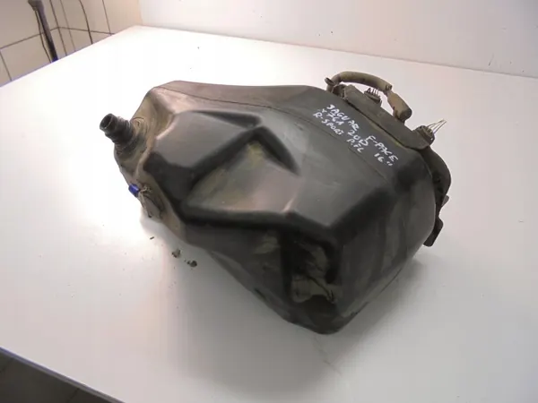AdBlue-säiliö OEM FPLA-5J229-AB Jaguar F-Pace:lle image 2