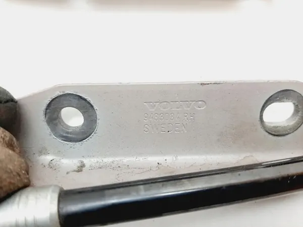 Vänster baklucka stötdämpare Volvo V70 D5 image 6