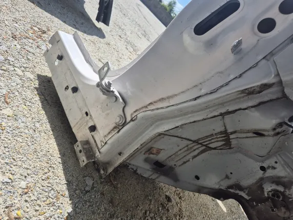 OEM 436332 Oikea pilarikansi Ford Kuga mk3:lle image 5