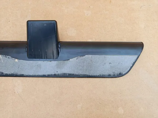TESLA MODEL 3 LIFT HIGHLAND 23- Right Front Sill Cover 1763670-00 image 8