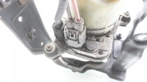 Bomba de dirección Volvo C30 OEM 31329251AA image 9