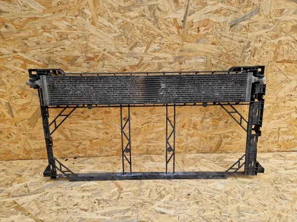 Marco de radiador de agua OEM LD582001 para Renault Trafic image 2