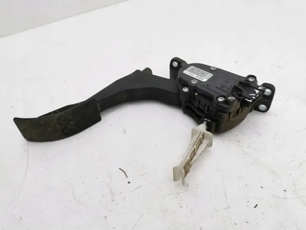 Accelerator Pedal Volkswagen Golf IV 2000 image 6