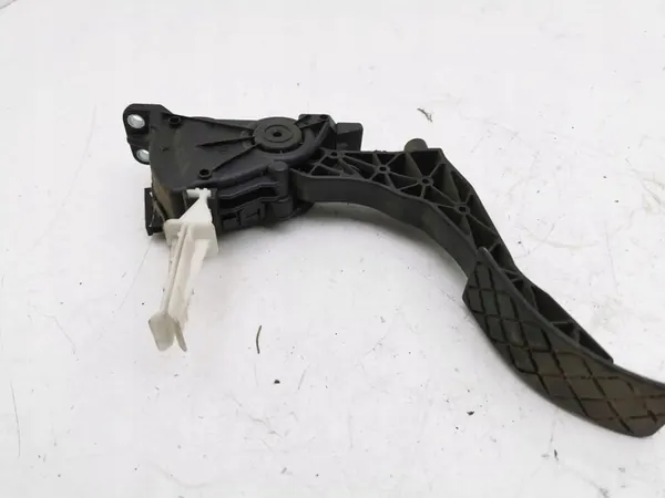 Accelerator Pedal Volkswagen Golf IV 2000 image 7