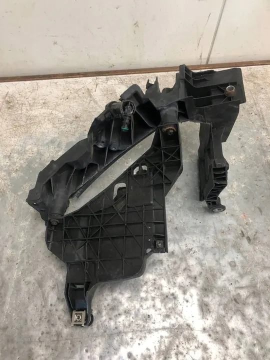 Glissière de phare avant droit Audi Q5 8R0805608B image 5