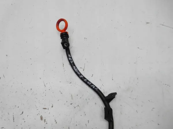 Öljytikku 03L103634J A3 8P Golf VI Superb II Scirocco image 3