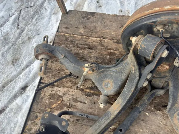 Poutre d'essieu arrière OEM 17R pour Fiat Doblo II, Opel Combo II image 3