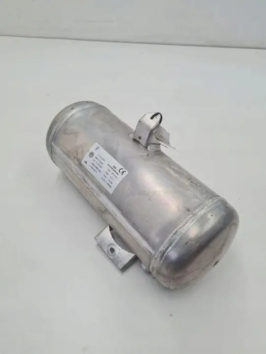 VW Luchttank 7L0616202A voor Touareg 4.92L Diesel image 2