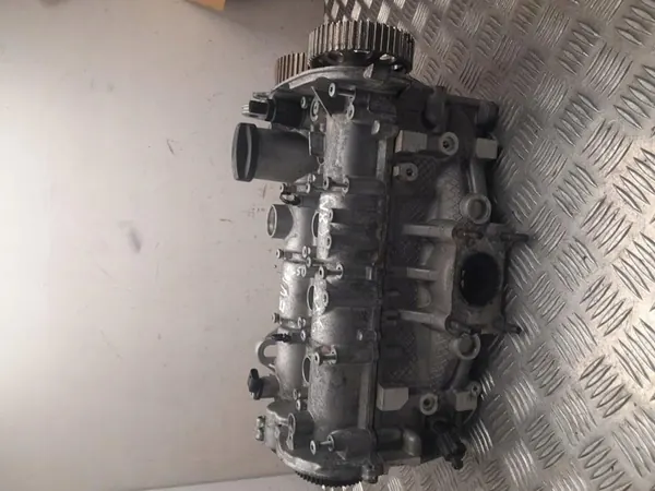 Cabeza de Cilindro Volkswagen GOLF SPORTSVAN 2017 OEM 04E103064L image 4