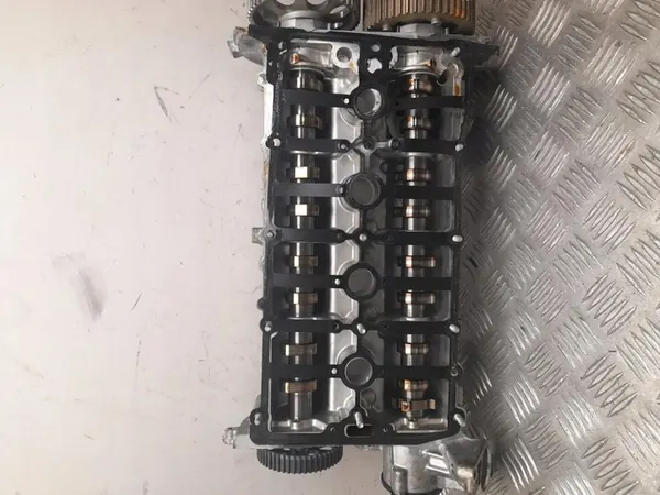 Cabeza de Cilindro Volkswagen GOLF SPORTSVAN 2017 OEM 04E103064L image 7