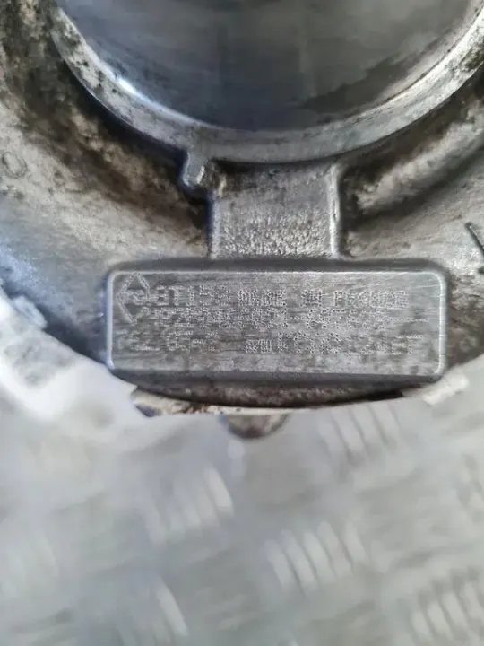 Turbo OEM 697628 para Opel Vivaro 2.0L Diésel image 2