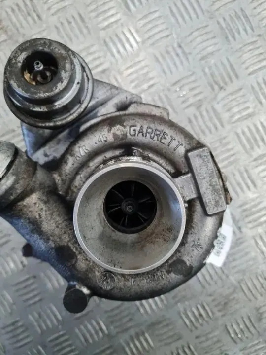 Turbo OEM 697628 para Opel Vivaro 2.0L Diésel image 4