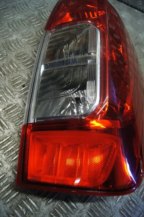 Höger bakljus Nissan Navara D23 NP300 image 3