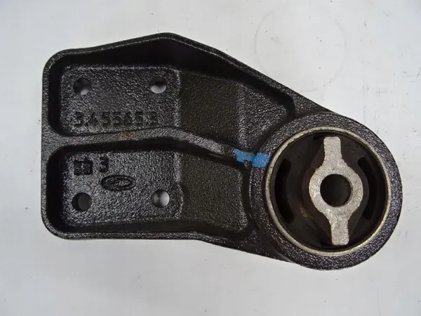 Maserati OE 3.455.65.3 Vaihteiston kiinnitystuki image 2